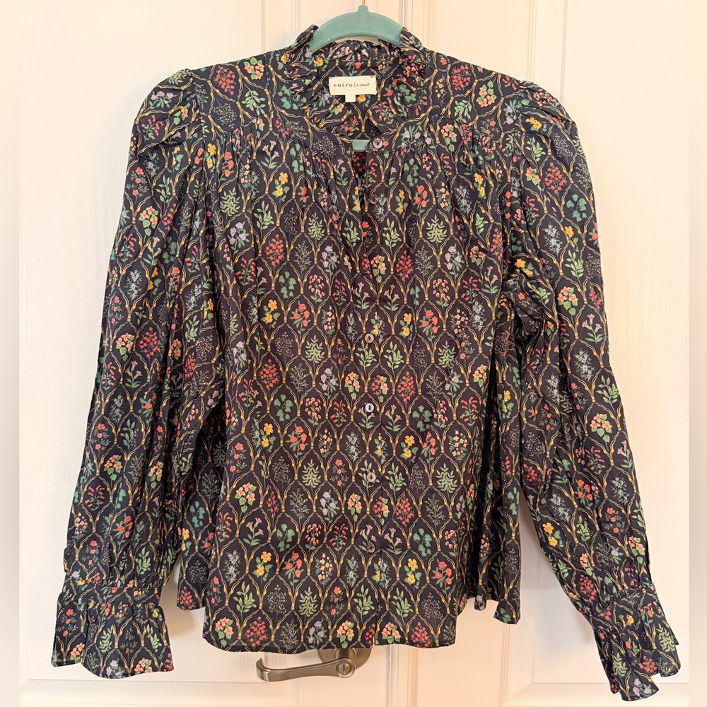 ENTRO XS Black Floral Button-Front Blouse NWOT *VERY OVERSIZED*